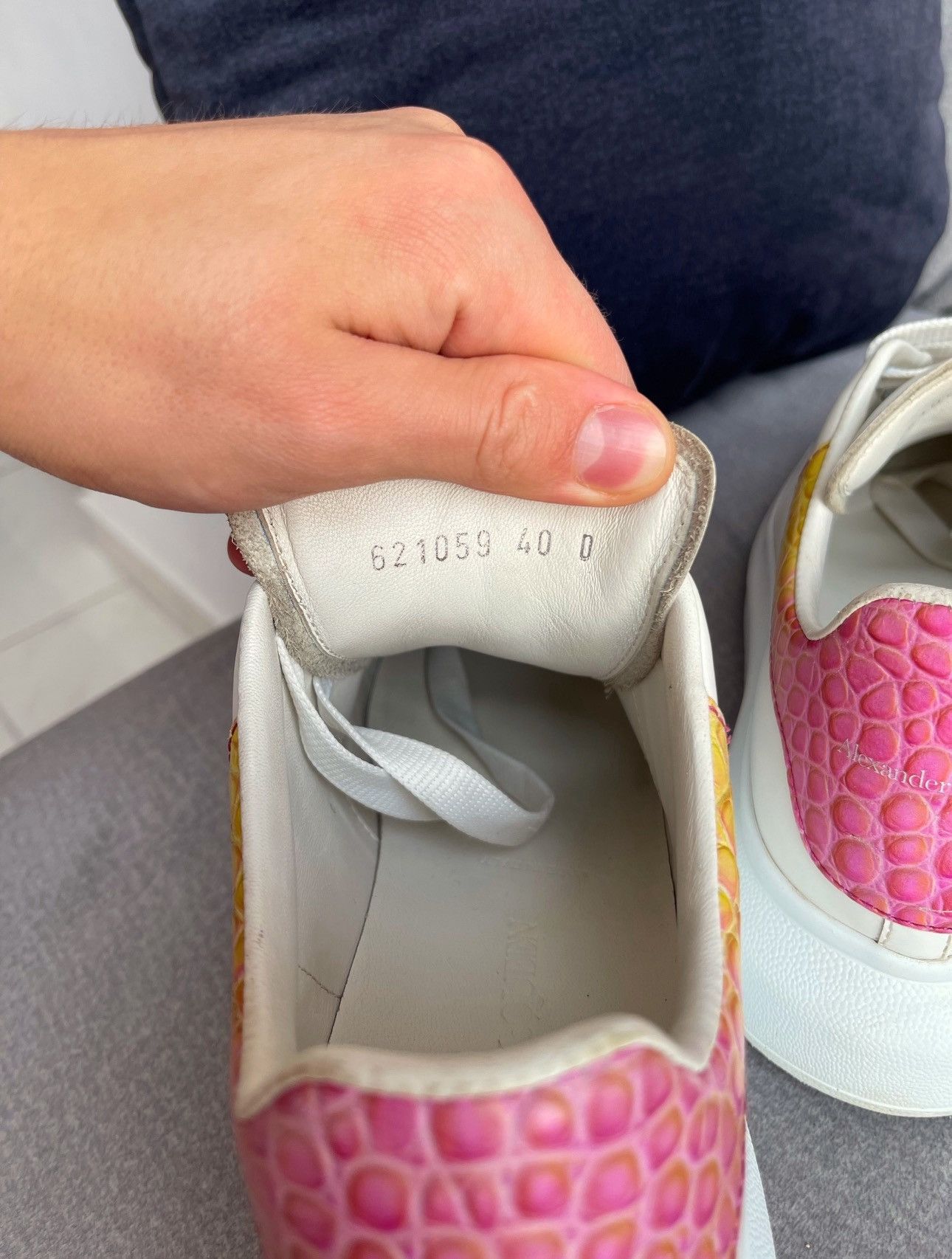 Alexander McQueen Alexander Mcqueen White Oversize Sneakers RRP - 750$ Size US 7 / EU 40 - 11 Thumbnail