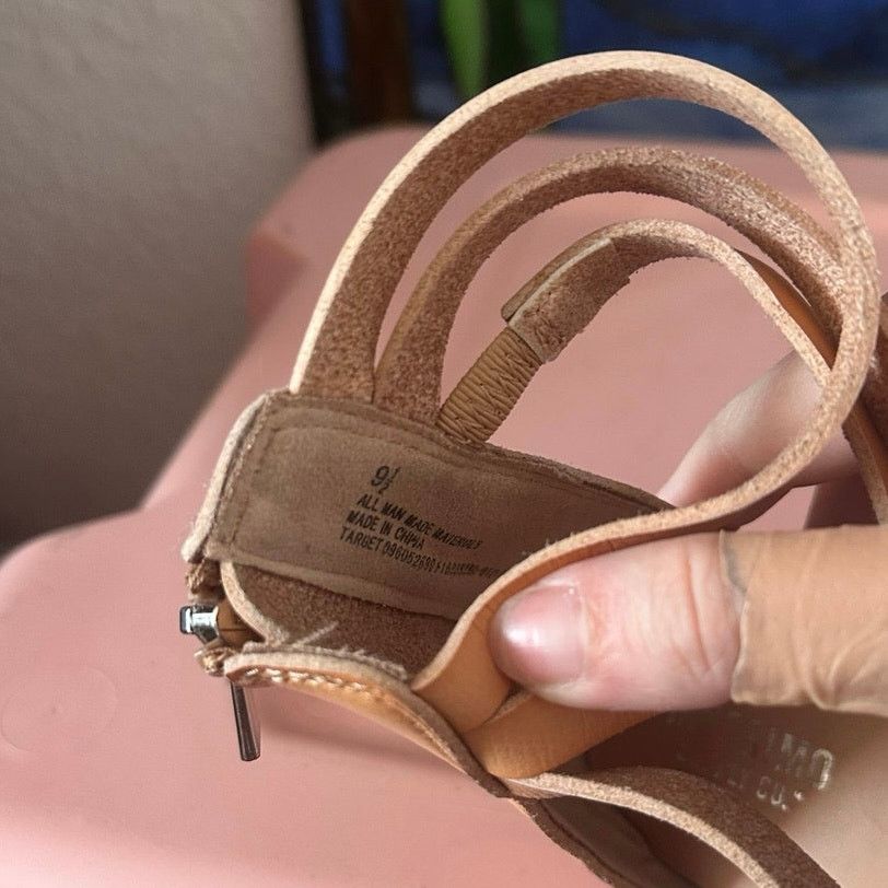 Other mossimo supply co beige strappy flats sandals open toed heel Size US 9.5 / IT 39.5 - 4 Thumbnail