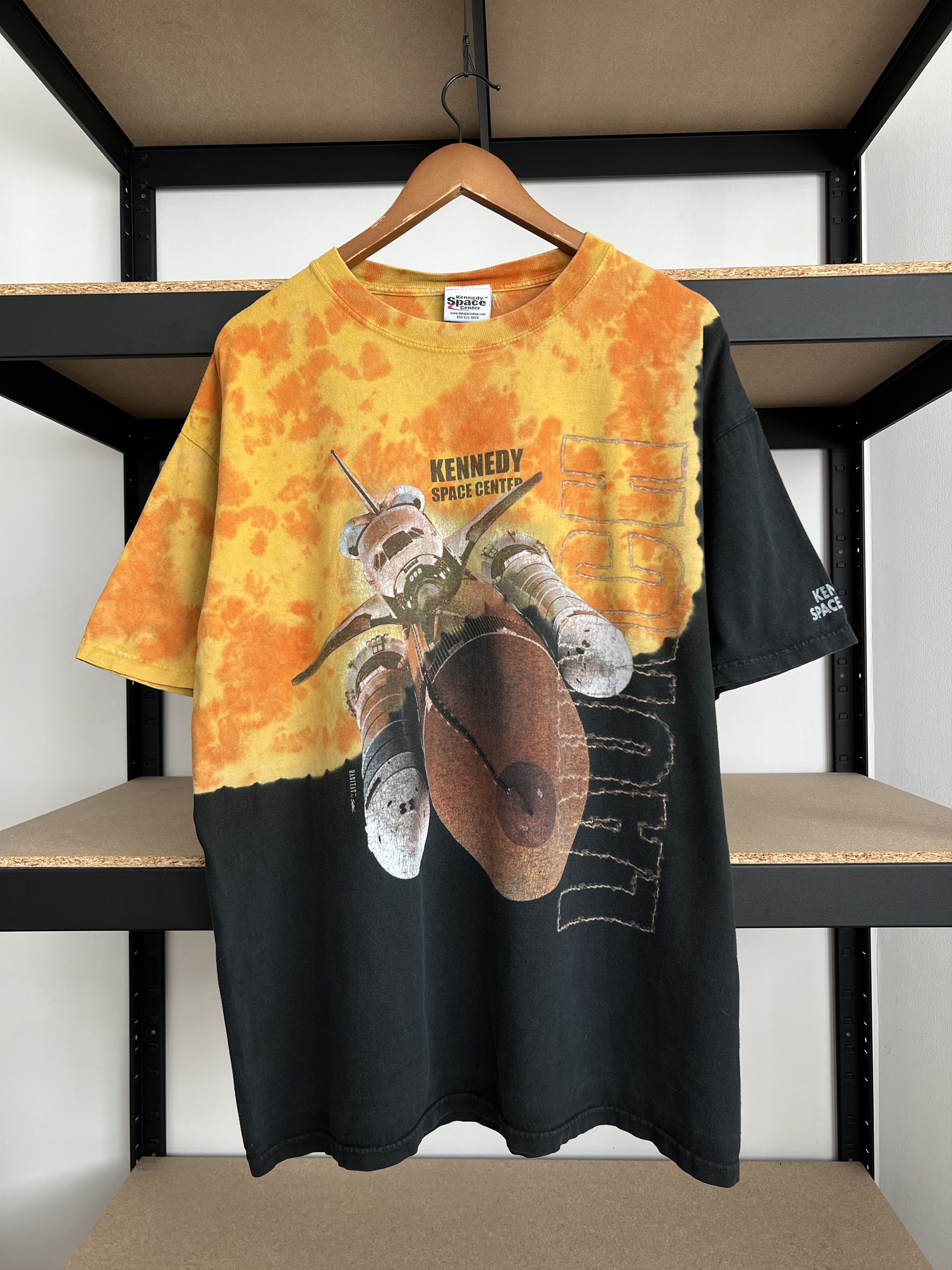 Vintage Vintage 2000s Habitat Kennedy Space Center Launch T-shirt Size US XL / EU 56 / 4 - 3 Thumbnail