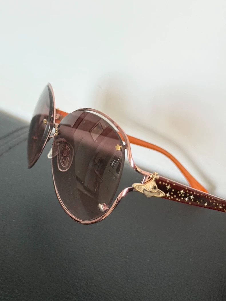 Vivienne Westwood Vivienne Westwood Orb sunglasses in gold Size ONE SIZE - 5 Thumbnail