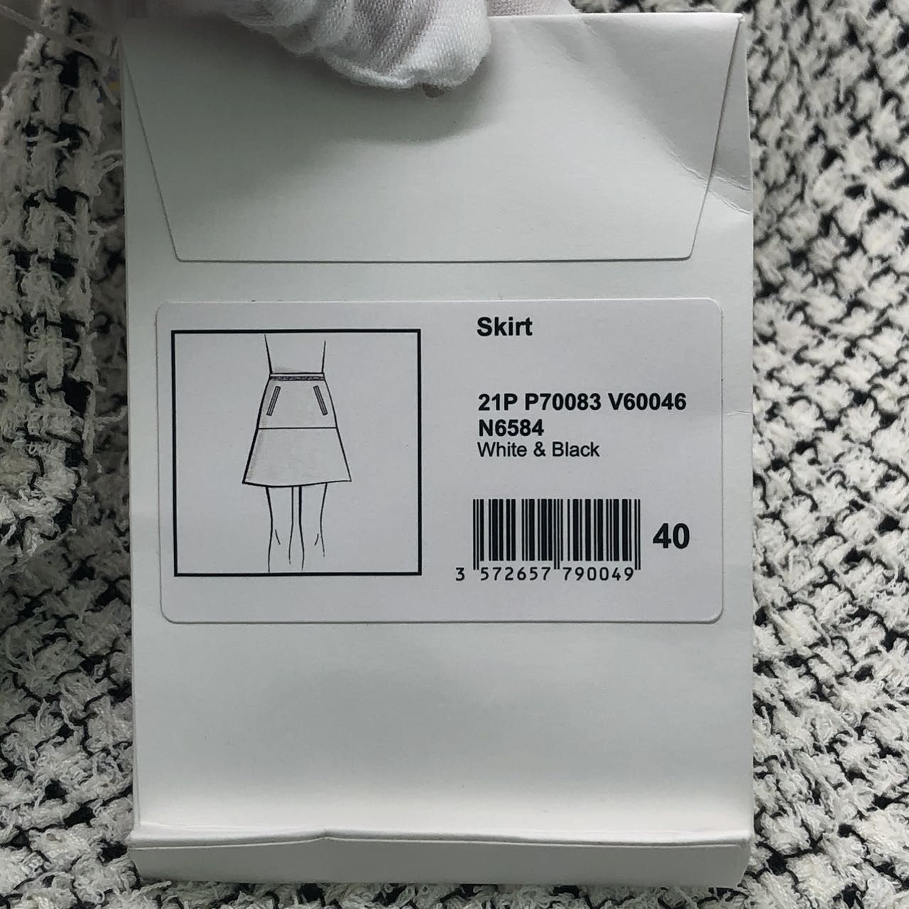 Chanel Chanel SS21 Solid Tweed Casual Mini Skirt K26WX Size 27" / US 4 / IT 40 - 9 Thumbnail