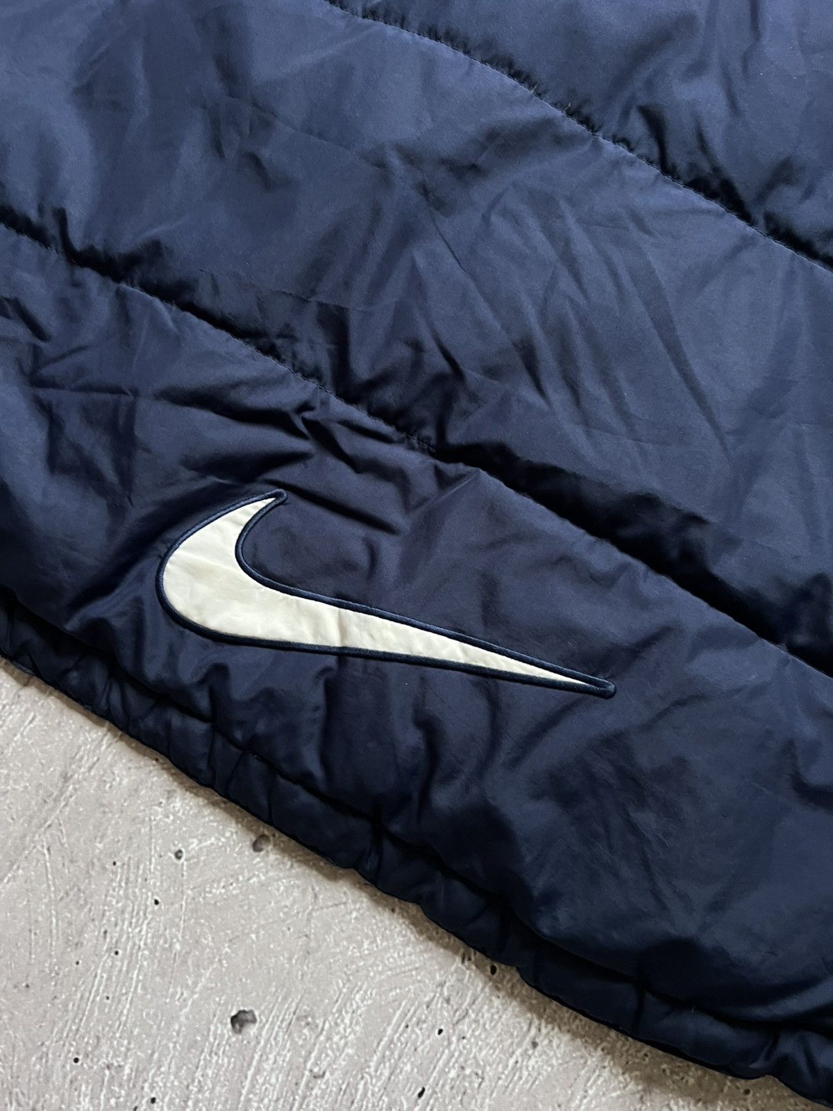 Nike Very Rare Vintage Down Jacket From Nike Big Logo Size M Y2K Size US M / EU 48-50 / 2 - 6 Thumbnail