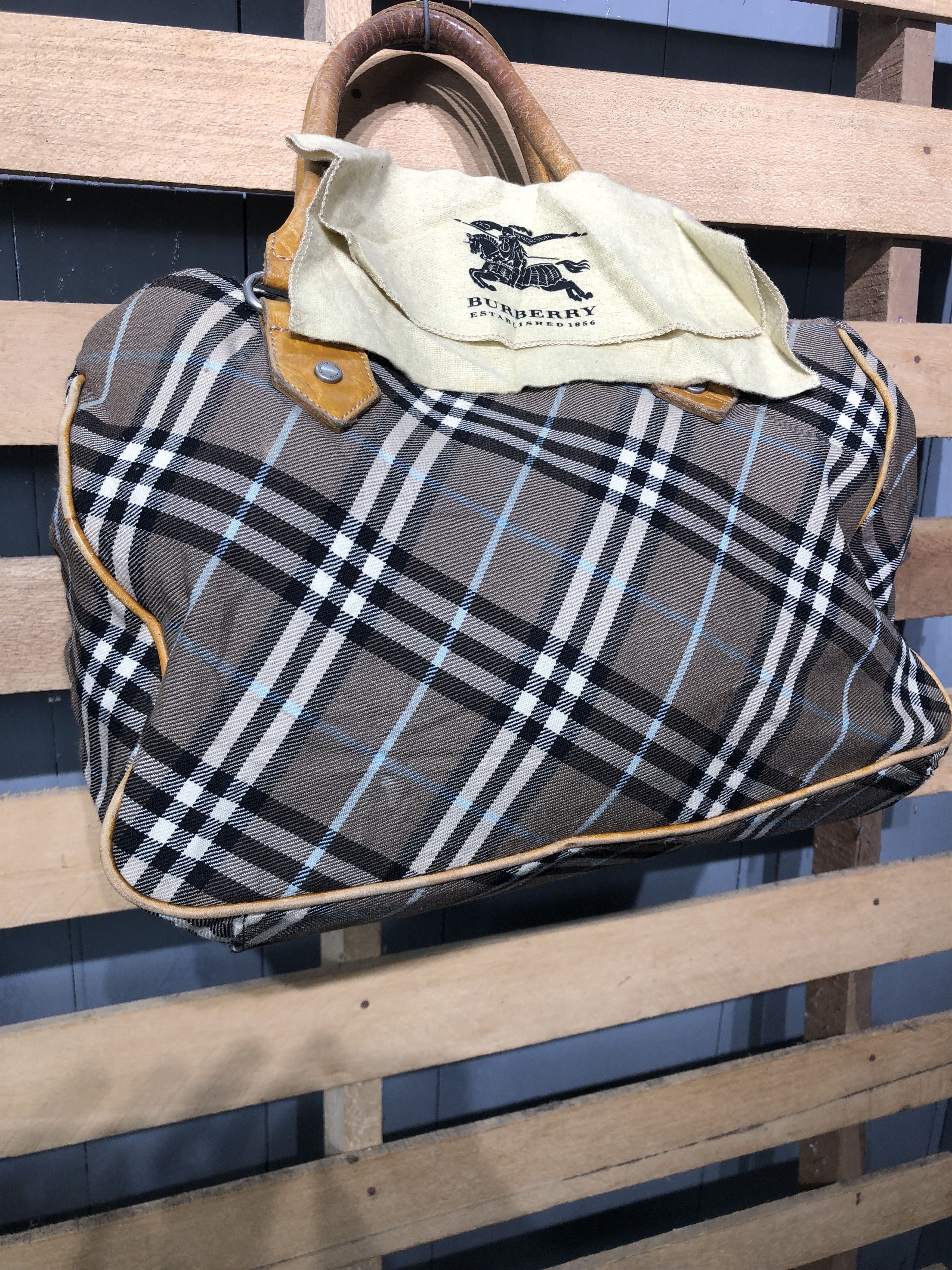 Burberry Authentic Burberry Style Haandcarry Bag Size ONE SIZE - 2 Thumbnail