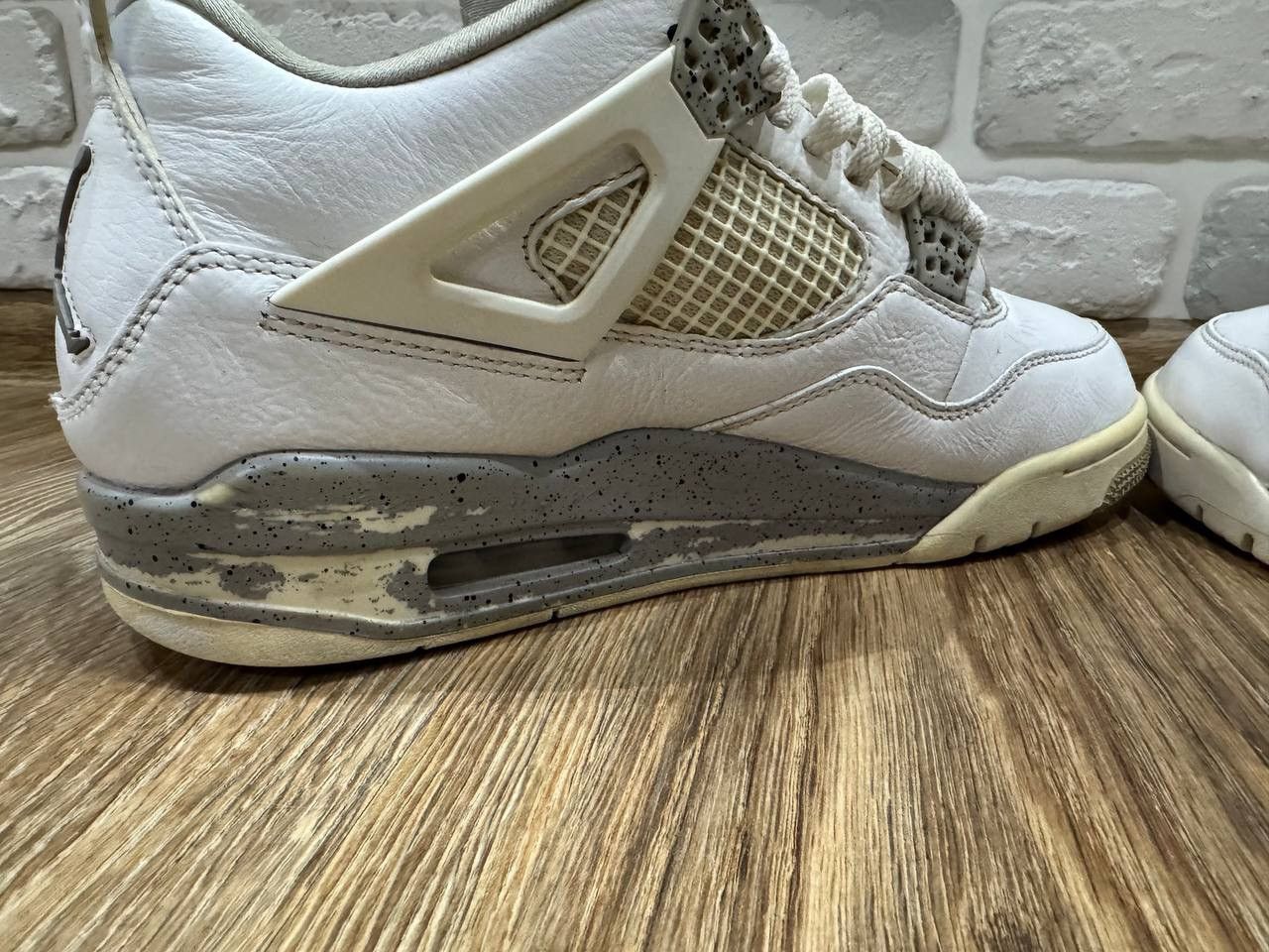 Jordan Brand Nike Air Jordan 4 Retro White Oreo Size US 10.5 / EU 43-44 - 14 Thumbnail