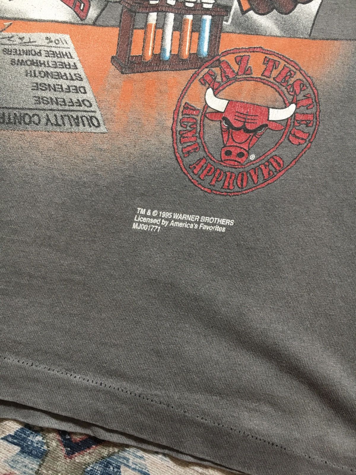 Vintage Vintage 1995 Chicago Bulls T shirt Size US M / EU 48-50 / 2 - 8 Thumbnail