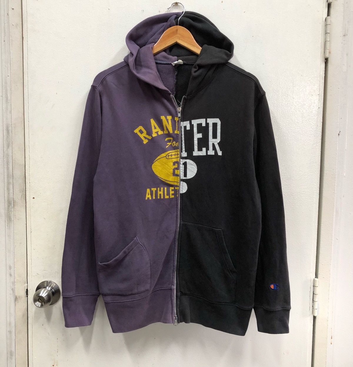 Champion Vintage Champion Rochester Sun Faded Sweatshirts Hoodie Size US L / EU 52-54 / 3 - 1 Thumbnail