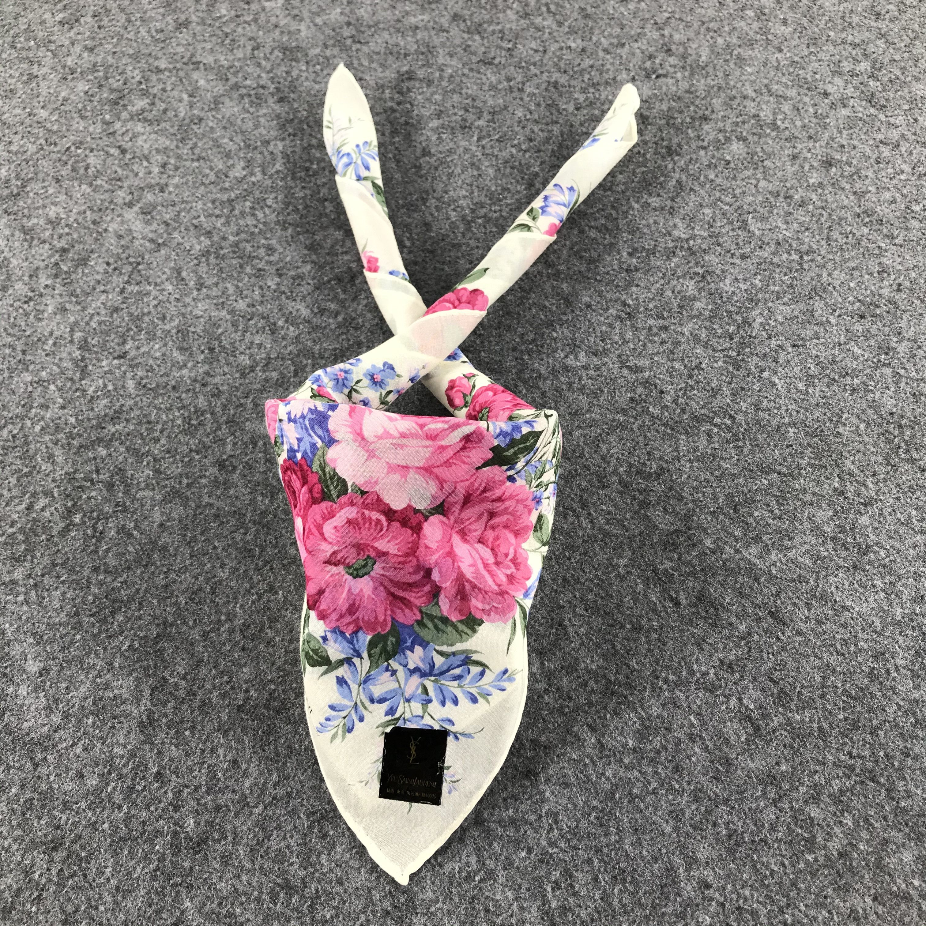 Yves Saint Laurent YSL Floral Handkerchief Neckerchief Bandana H531 Size ONE SIZE - 1 Thumbnail
