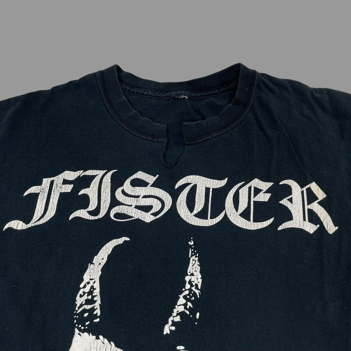 Band Tees × Vintage Vintage fister hard core chopped band tee Size US L / EU 52-54 / 3 - 4 Thumbnail