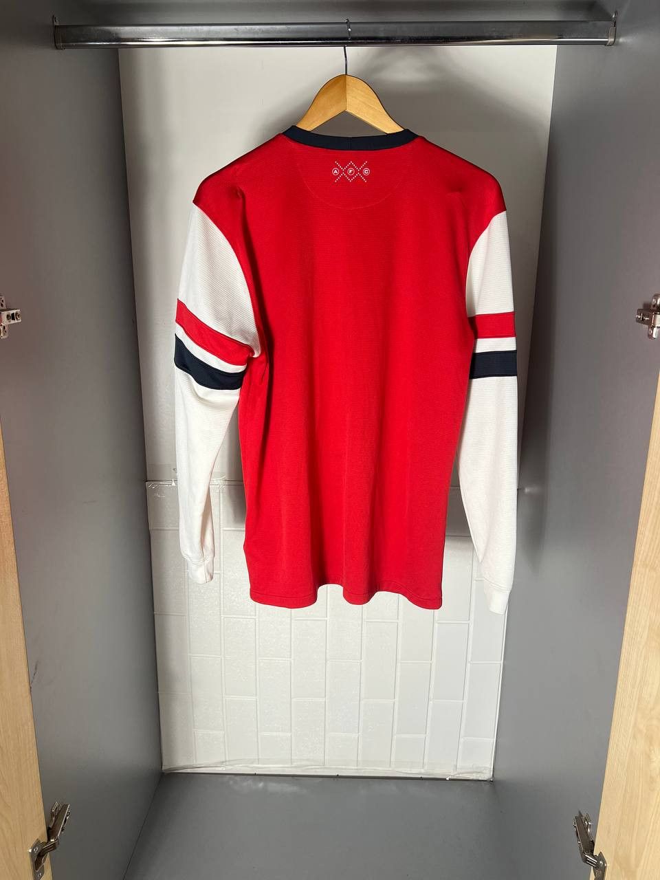 Nike VINTAGE NIKE FC ARSENAL LONDON ENGLAND SOCCER JERSEY RETRO Size US M / EU 48-50 / 2 - 10 Thumbnail