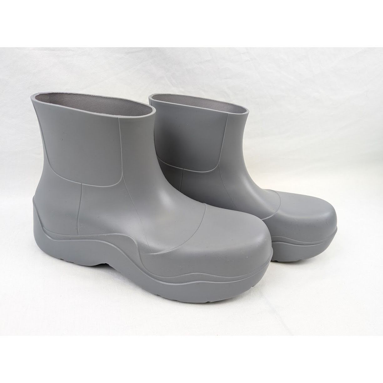 Bottega Veneta o1rshd1 Rubber Matt Puddle Boots in Vapor Size US 11 / EU 44 - 15 Thumbnail