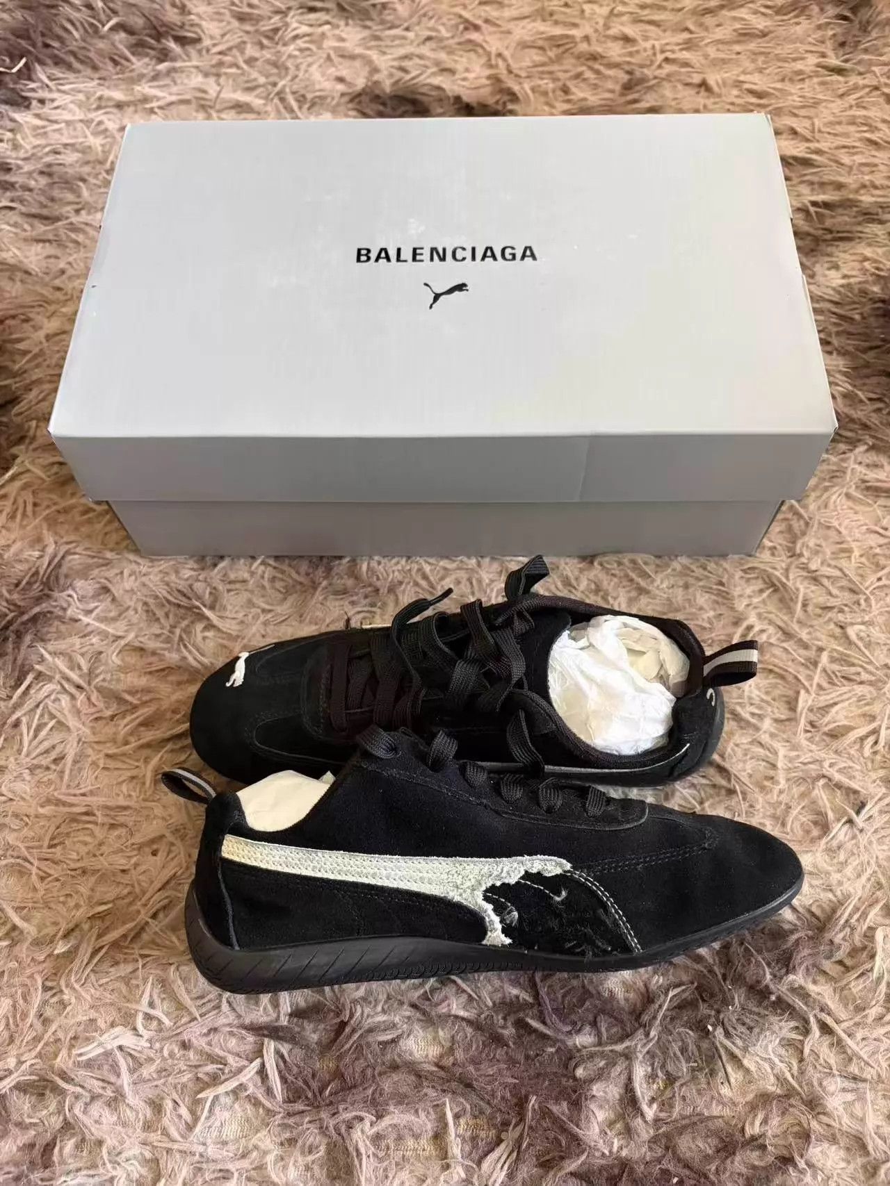 Balenciaga Balenciaga x Puma Speedcat Suede Distress ThinSole 38/39 Size US 7.5 / IT 37.5 - 3 Thumbnail