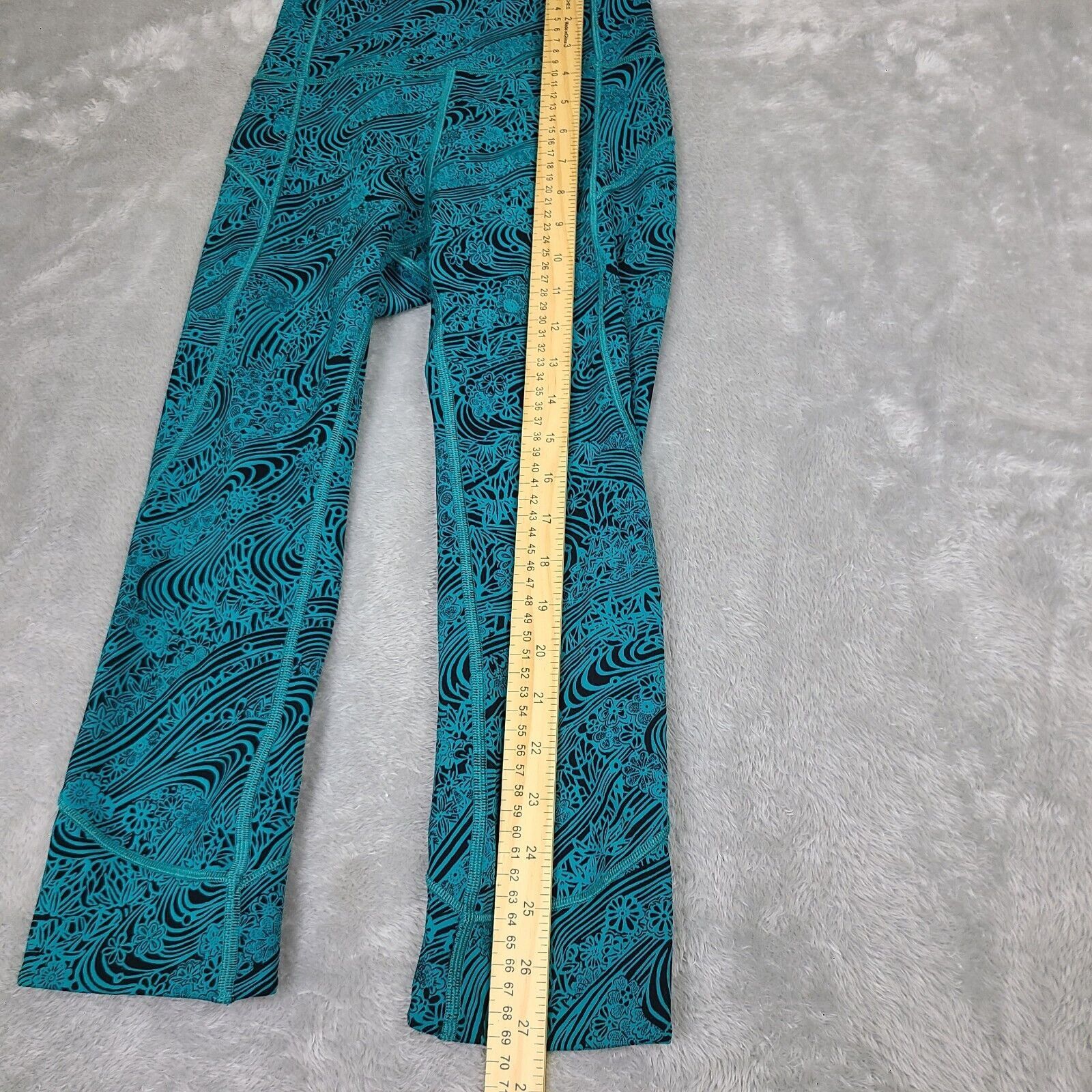 Lululemon Lululemon Women's 2 In Movement Cropped Leggings Teal & Blac Size 26" / US 2 / IT 38 - 3 Thumbnail