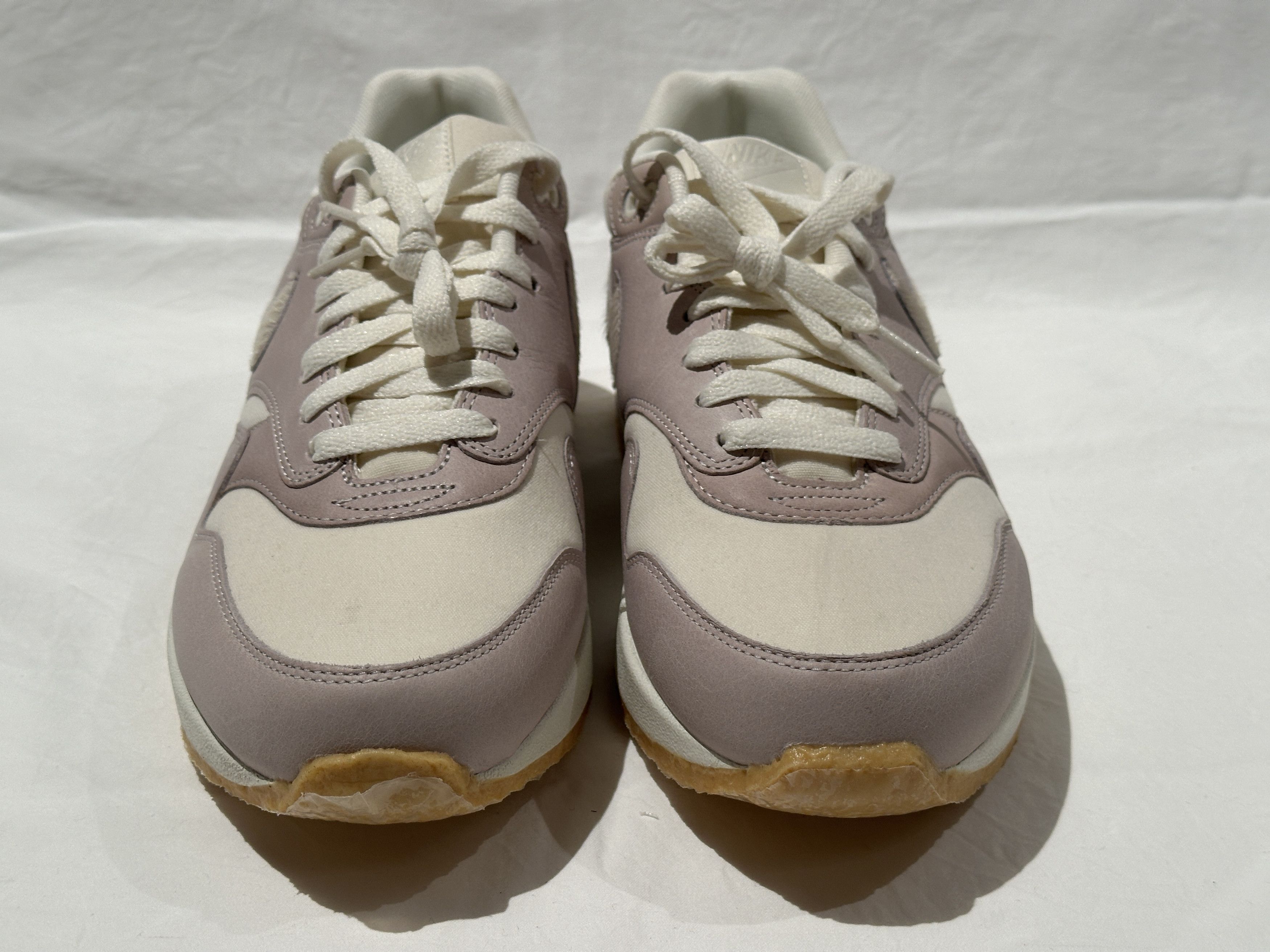 Nike BRAND NEW NIKE AIR MAX 1 PRM QS 'WHITE CREPE' GUM SOLE SZ 11 Size US 11 / EU 44 - 6 Thumbnail