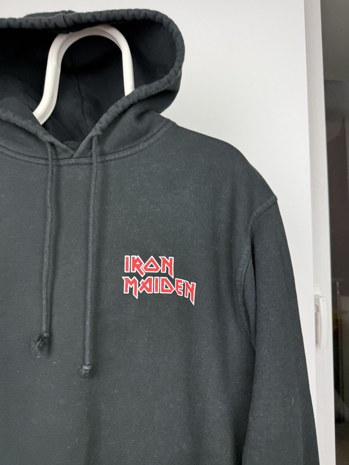 Band Tees × Iron Maiden × Vintage 2003 Vintage Iron Maiden The Trooper Big Logo Black Hoodie Size US L / EU 52-54 / 3 - 3 Thumbnail