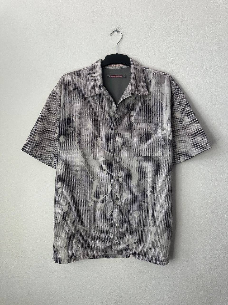 Billabong Vintage Billabong Optic Confusion Shirt Monogram Surf Y2K Size US L / EU 52-54 / 3 - 1 Thumbnail