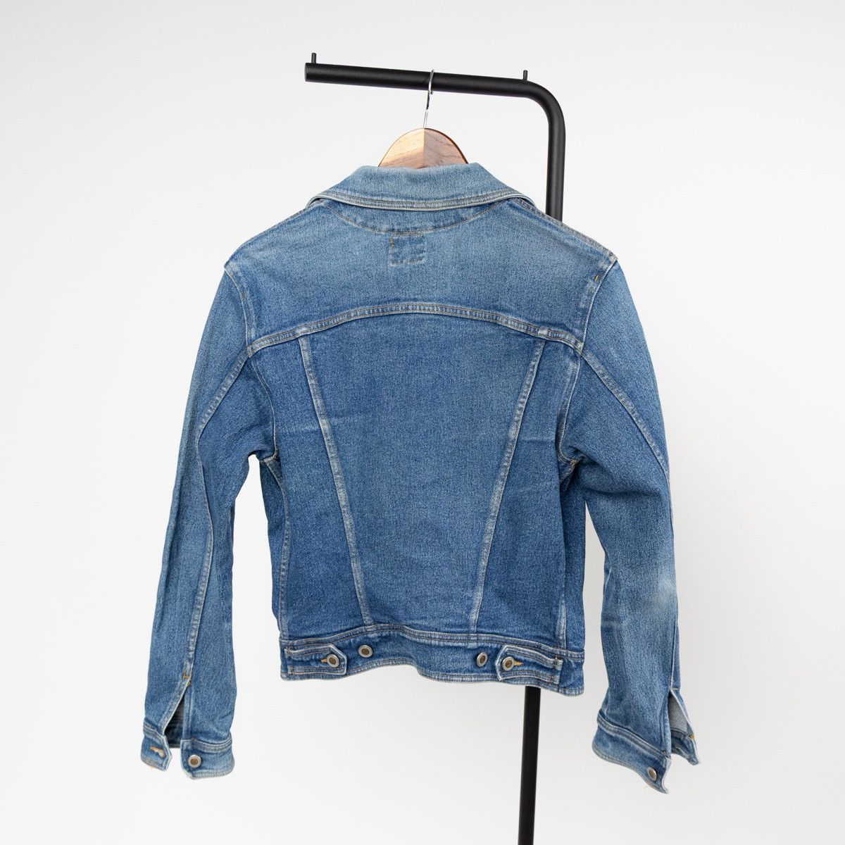 Peak Performance Peak Performance Vintage Womens Denim Jacket Blue Trucker Size L / US 10 / IT 46 - 4 Thumbnail
