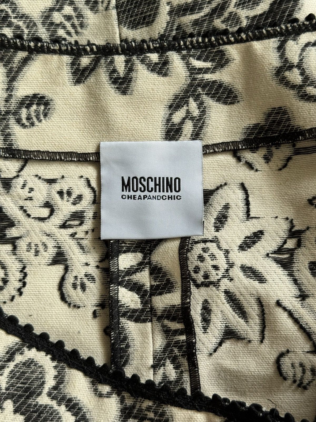 Moschino Moschino cheap and chic 2000s vintage jacquard blazer jacket Size M / US 6-8 / IT 42-44 - 4 Thumbnail