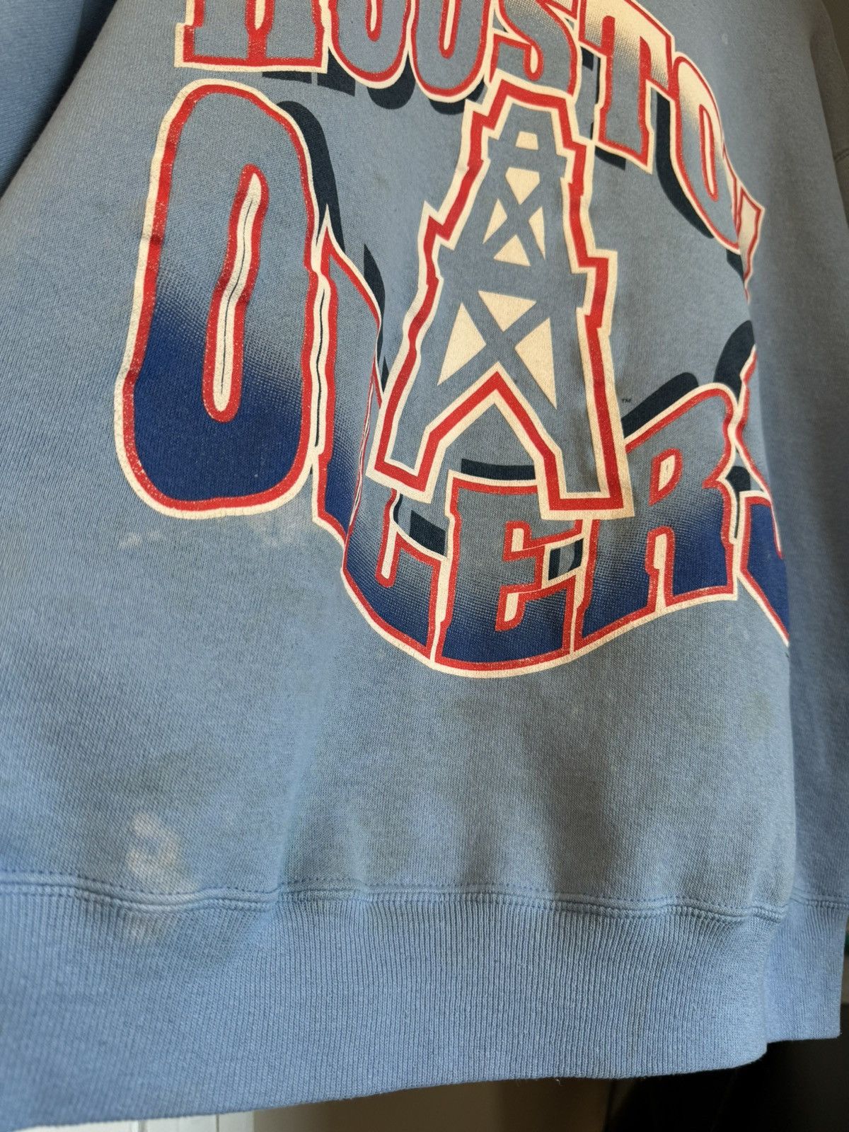 Hanes × NFL × Vintage Houston Oilers vintage sweatshirt size L Size US L / EU 52-54 / 3 - 4 Thumbnail