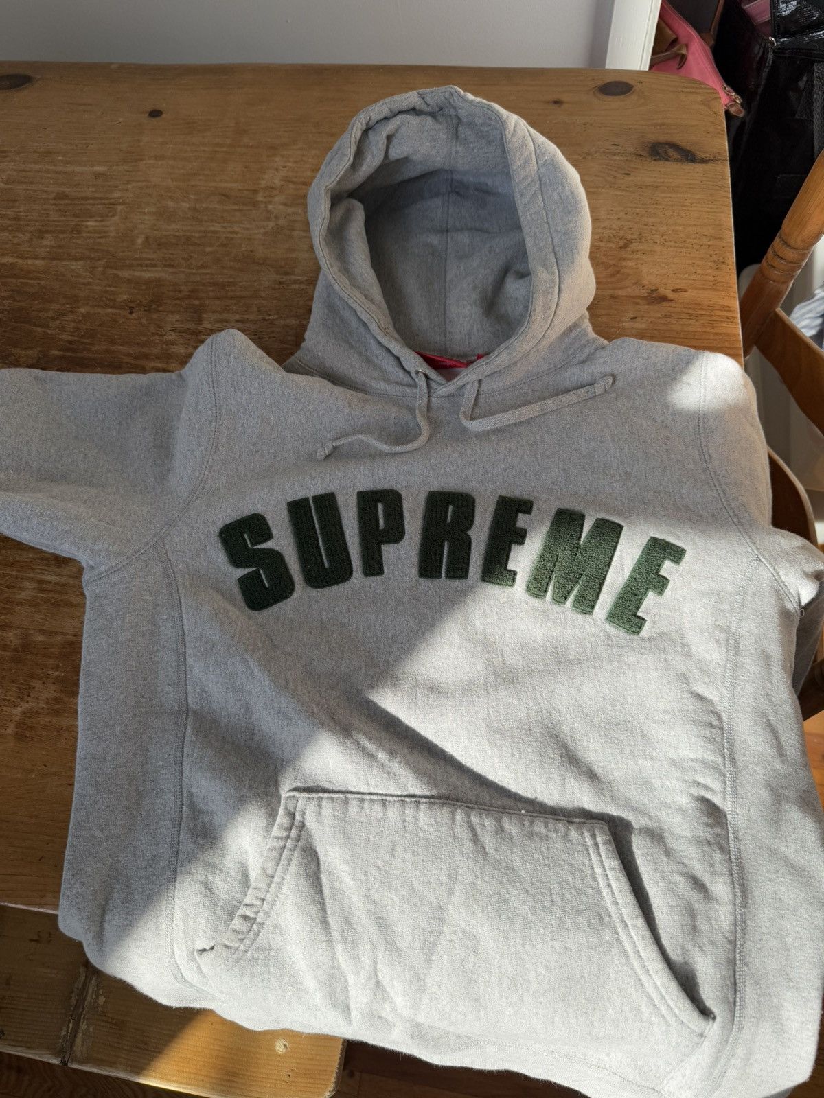 Supreme SS17 Chenille Arc Logo Hooded 白 (ステッカー付き) Supreme Chenille Arc Logo Hooded Sweatshirt White Men's