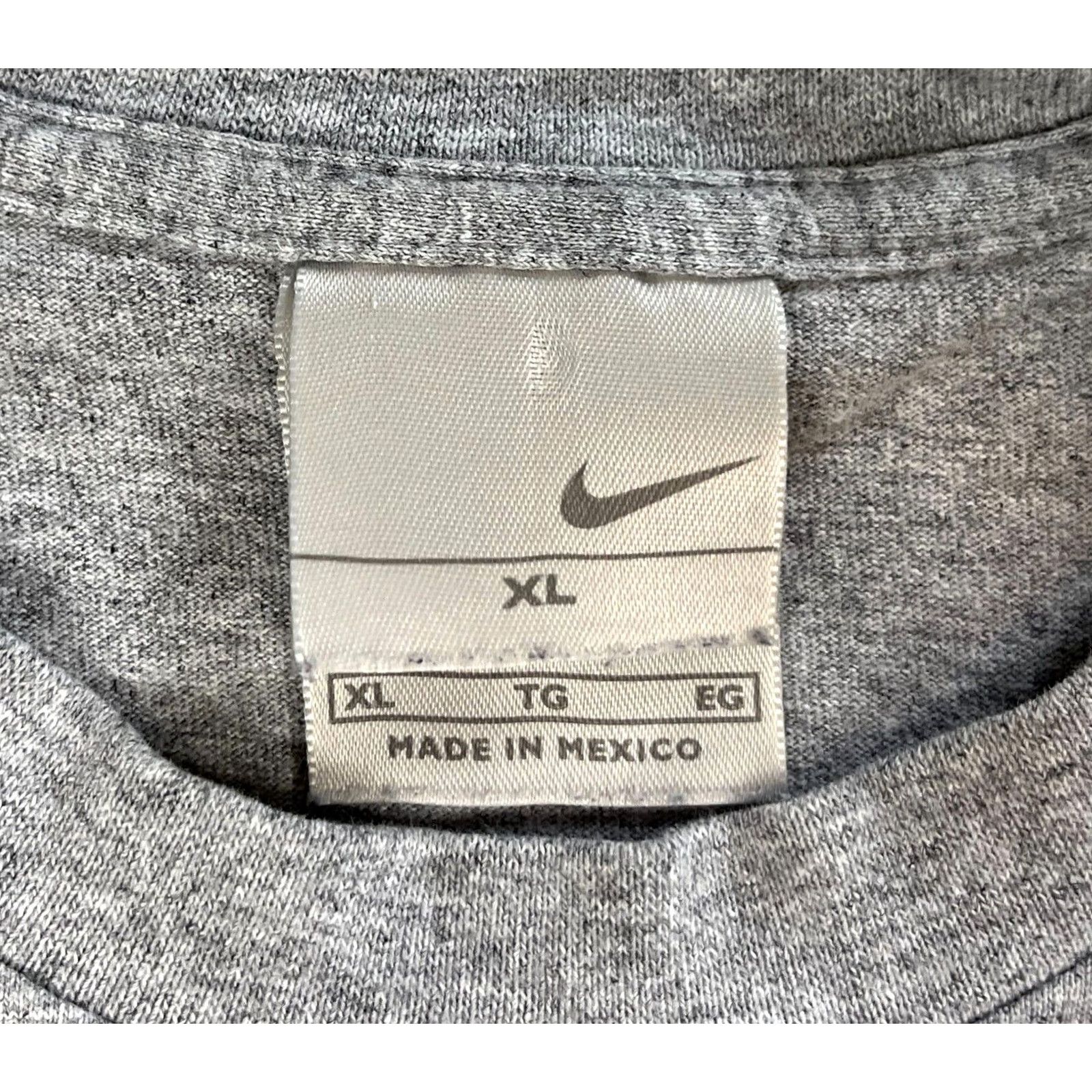 Nike Nike Men's Vintage Long Sleeve T-Shirt Center Swoosh XL Gray Size US XL / EU 56 / 4 - 4 Thumbnail