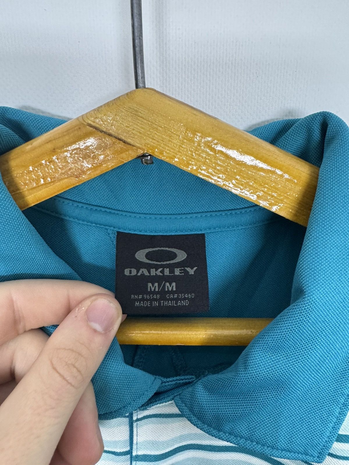 Oakley Vintage Y2k Oakley Golf Polo Size US M / EU 48-50 / 2 - 9 Thumbnail