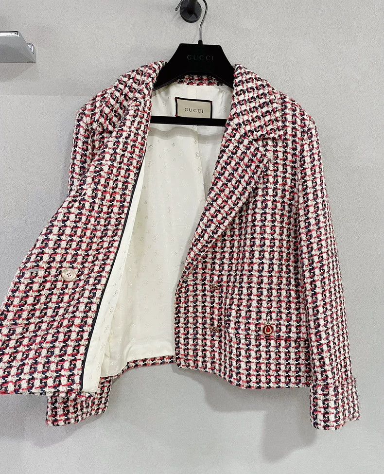 Gucci Gucci Size 36 Pink coat size 36 2502-Nextarrow Size US XXS / EU 40 - 4 Thumbnail