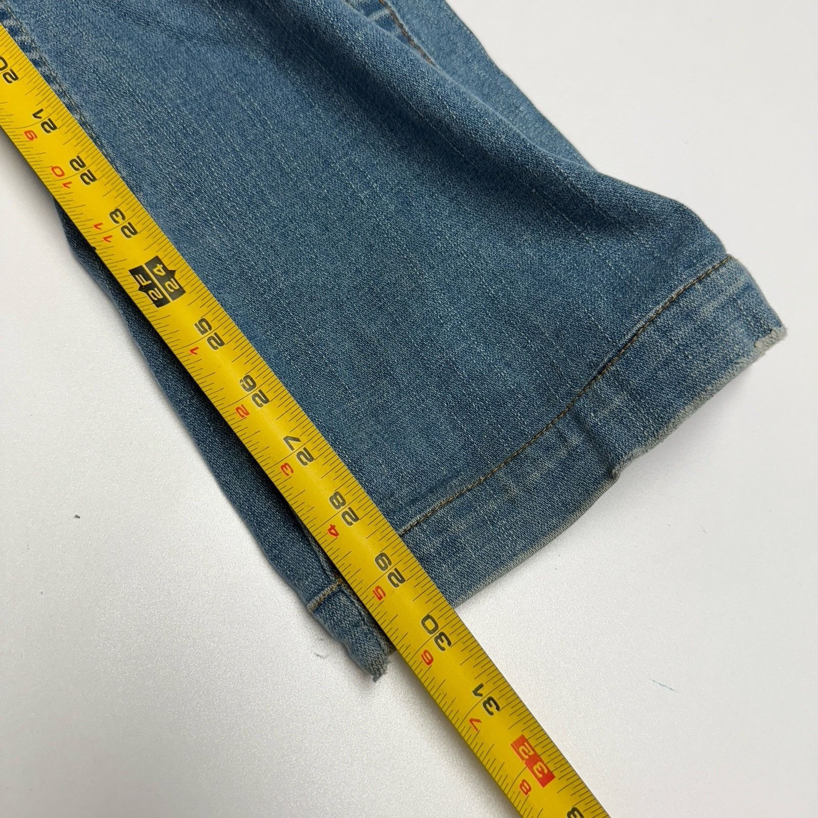 True Religion True Religion Jeans Womens 26 (28x30) Blue Made in USA RN 11 Size 26" / US 2 / IT 38 - 13 Thumbnail