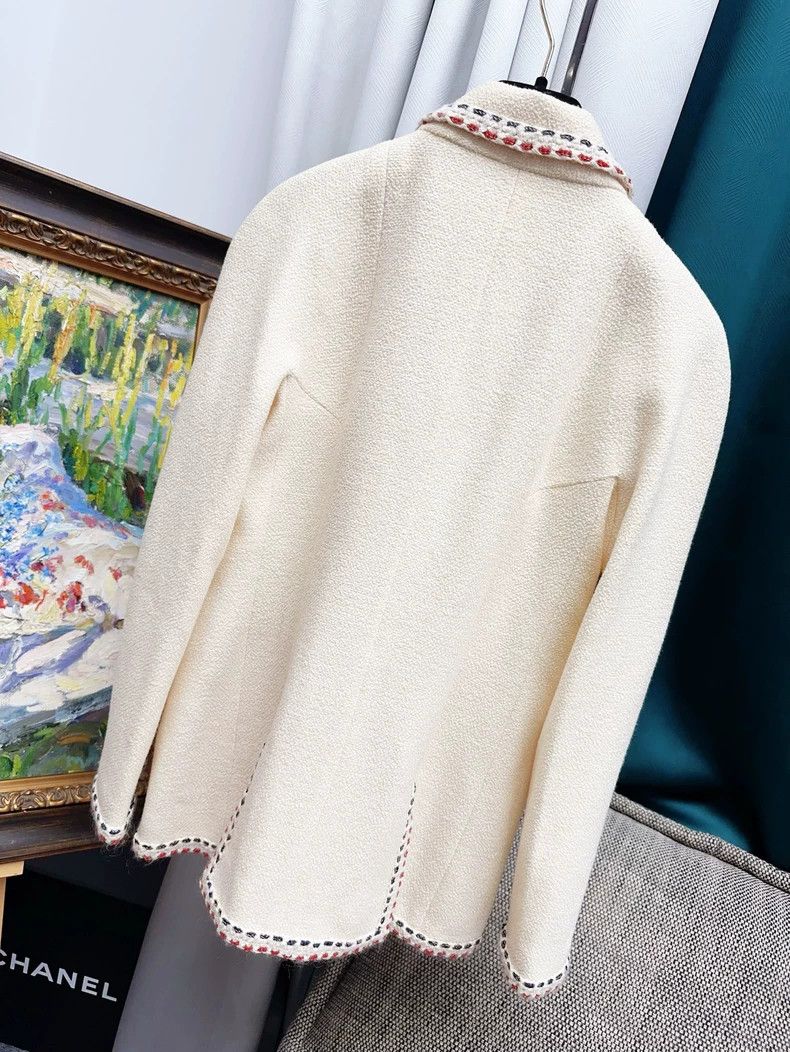Chanel Chanel 18 Hamburger Series Beige Coat Size XS / US 0-2 / IT 36-38 - 2 Thumbnail