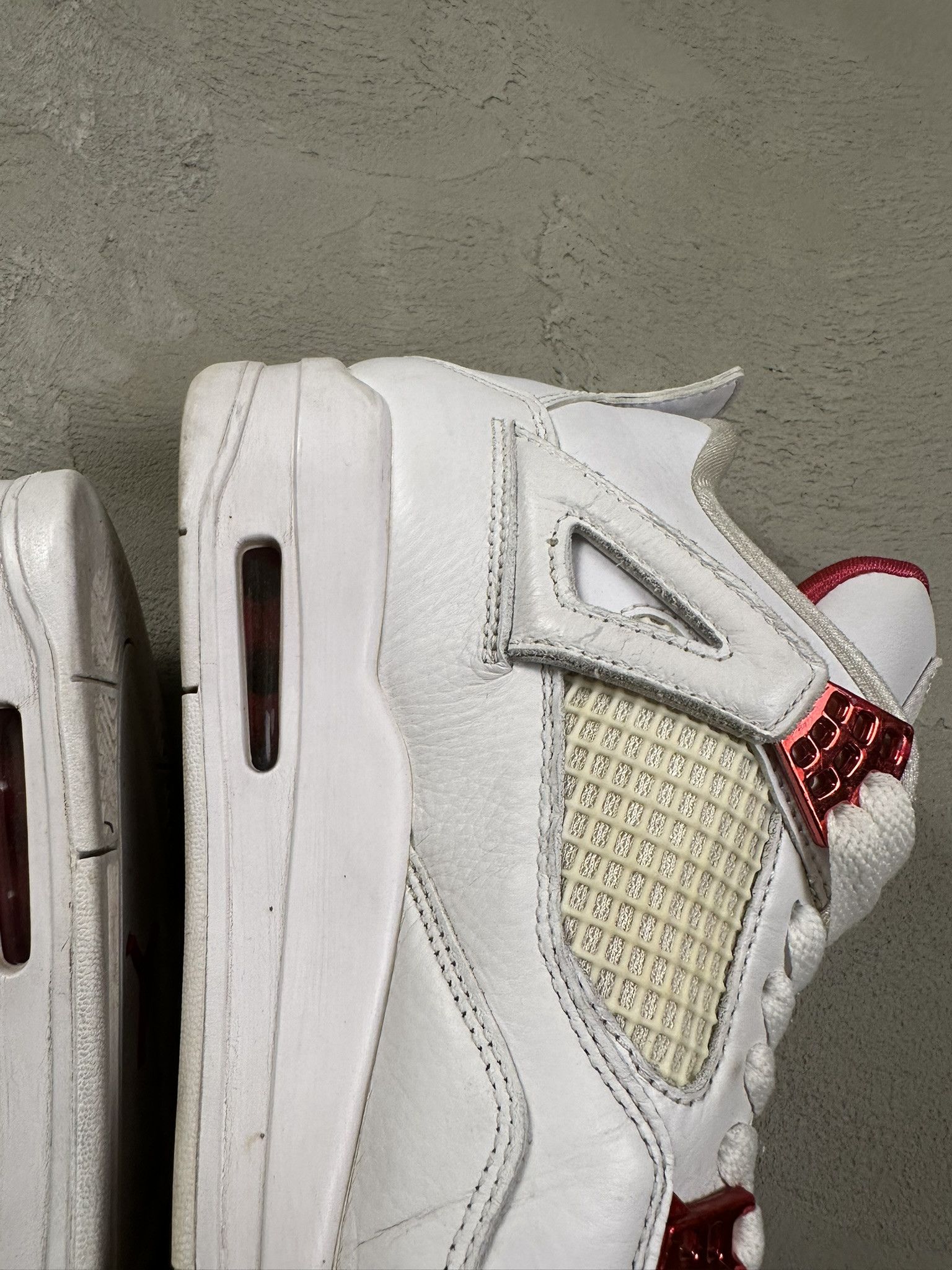 Jordan Brand Jordan 4 Metalic Red Hi Sneakers Hype Size US 9.5 / EU 42-43 - 8 Thumbnail