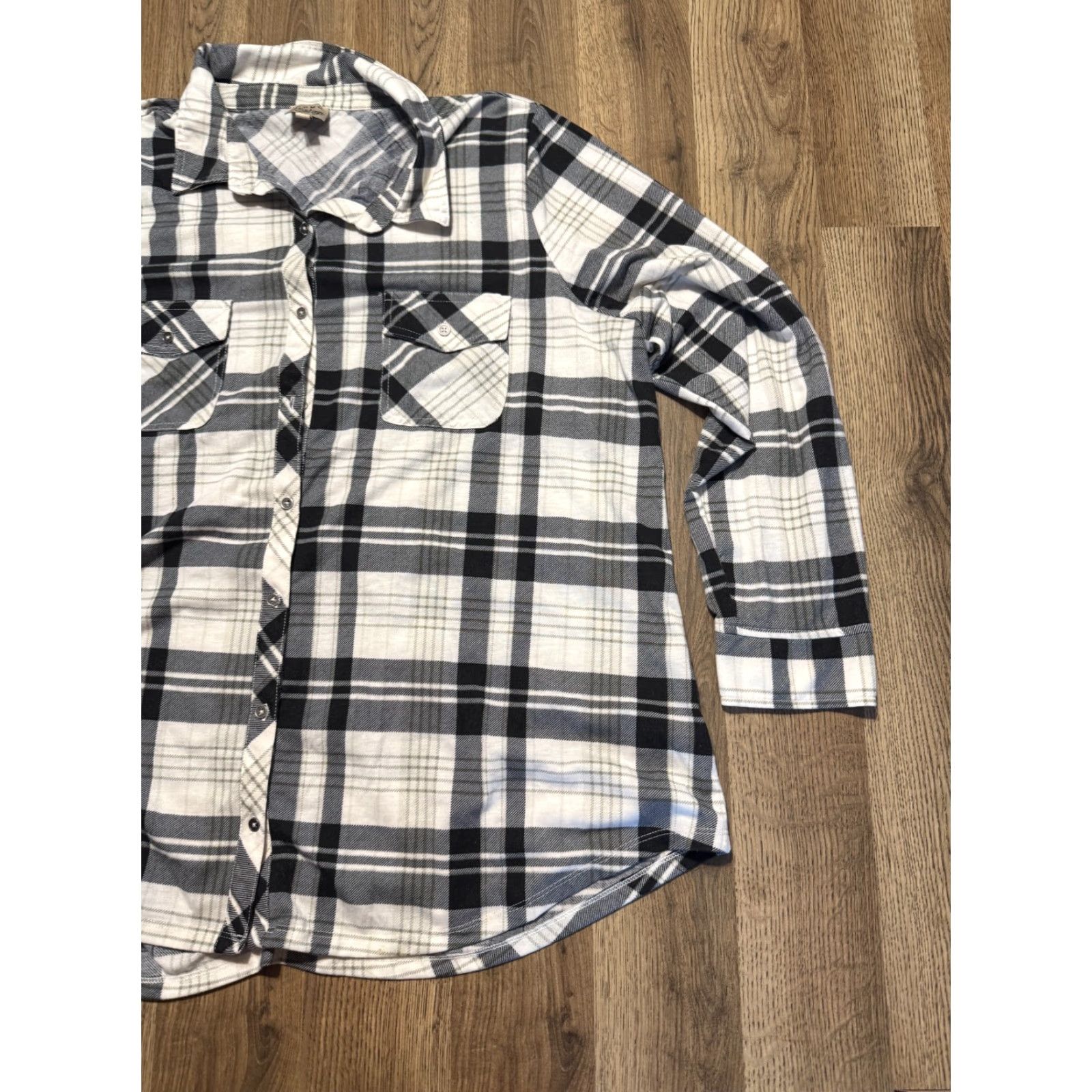 Vintage VINTAGE Como Shirt Women's Plus 2X Black White Plaid Long Sleeve Button-Up Shirt Size XXL / US 16-18 / IT 52-54 - 4 Thumbnail