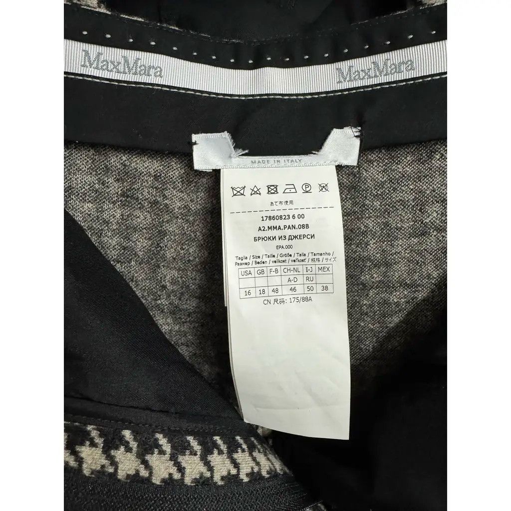 Max Mara Suit, Max Mara Size 36" / US 14 / IT 50 - 15 Thumbnail
