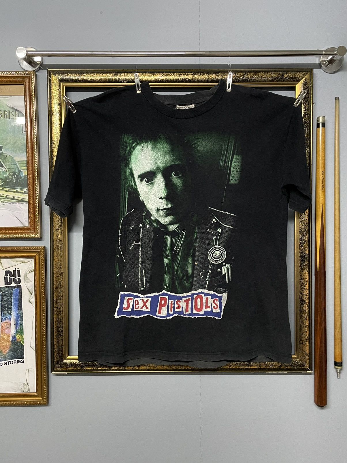 Vintage Vintage Original 90s Sex Pistols Punk Johny Rotten Sunfaded Size US L / EU 52-54 / 3 - 1 Thumbnail