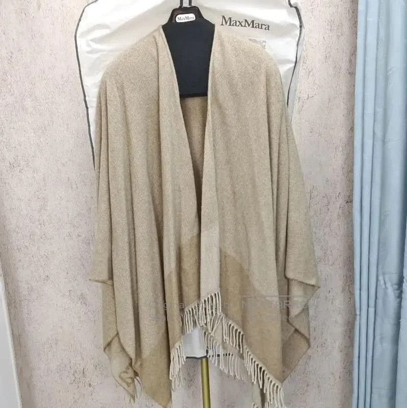 Max Mara MaxMara Beige Wool Long Coat for Women . Size XL / US 12-14 / IT 48-50 - 1 Thumbnail