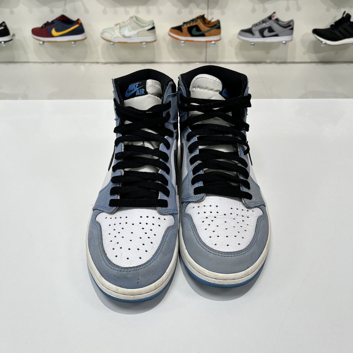 Nike Air Jordan 1 Retro High OG University Blue Size US 11 / EU 44 - 10 Thumbnail