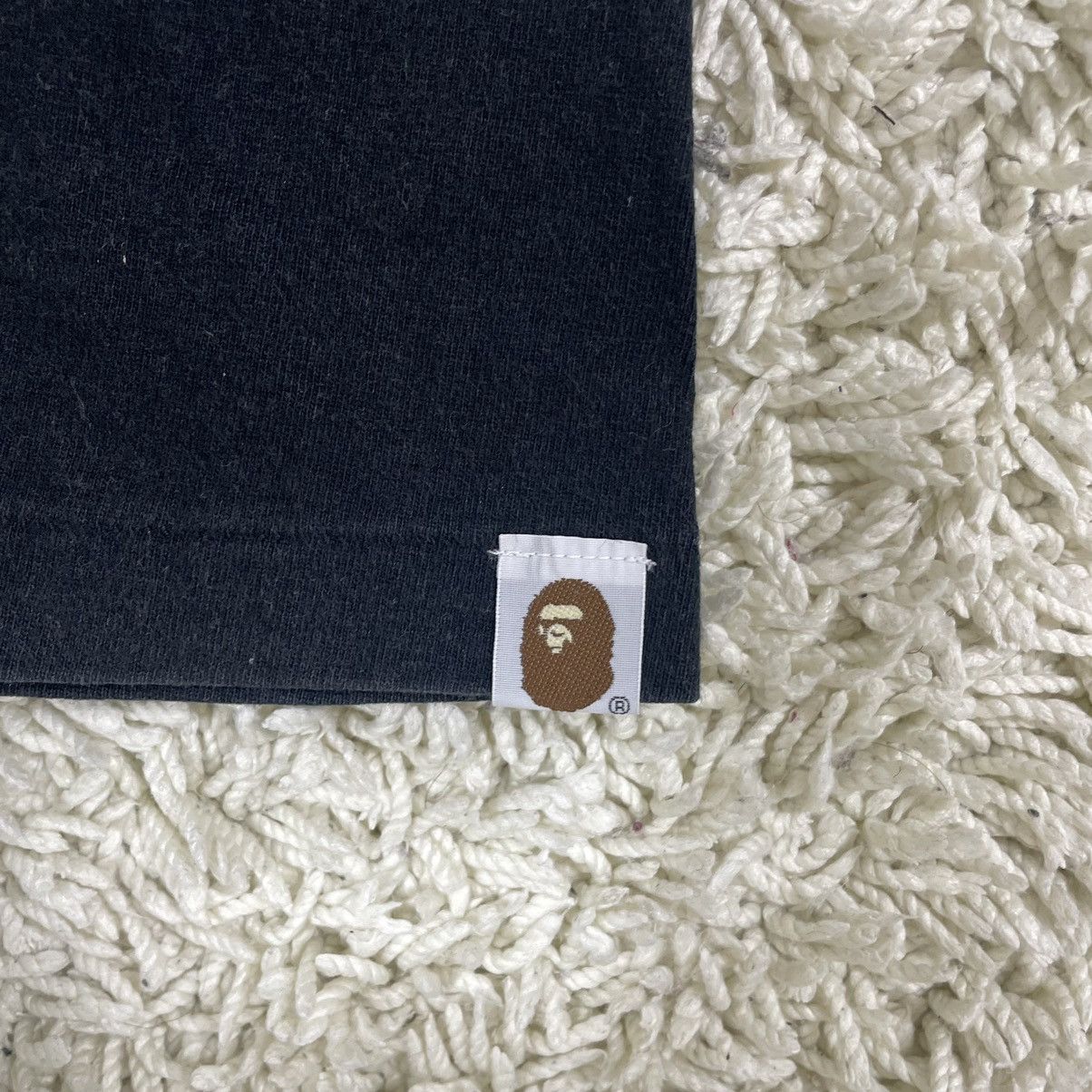 Bape Bape Gold Foil Logo T-shirt Size US L / EU 52-54 / 3 - 4 Thumbnail