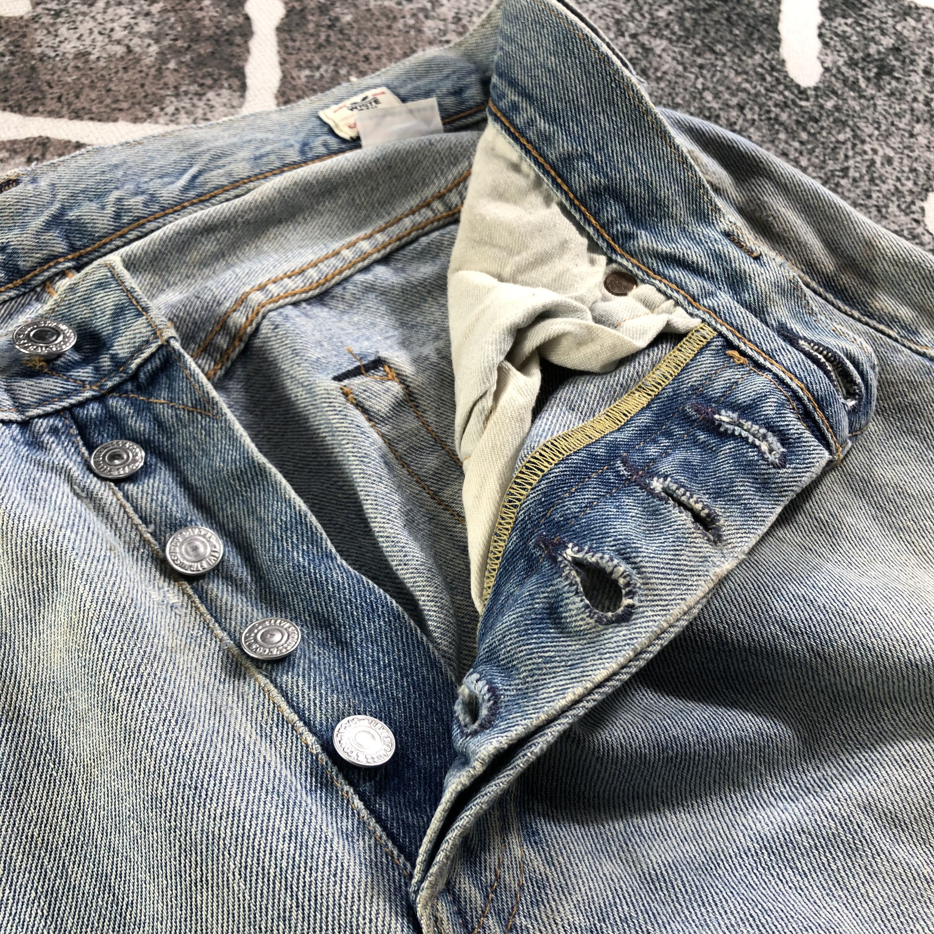 Levi's Vintage Levis 501 Jeans Distressed Denim KJ2296 Size US 32 / EU 48 - 9 Thumbnail