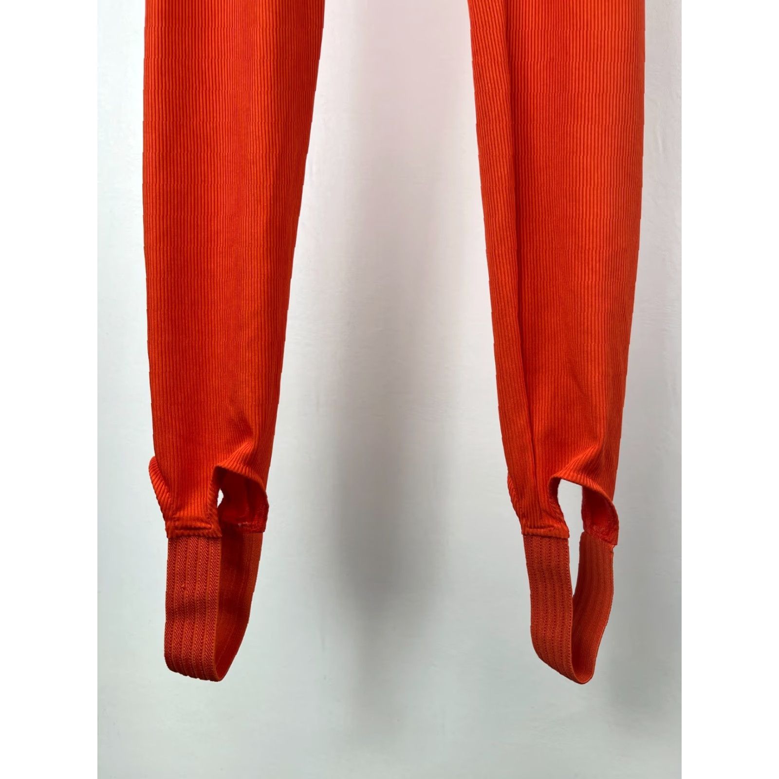 H&M H&M Leggings Womens Size Small Orange Ribbed Stretch Stirrup Slim Fit Shirt Leggings Womens Orange Ribbed Stretch Stirrup Slit? Size 28" / US 6 / IT 42 - 3 Thumbnail