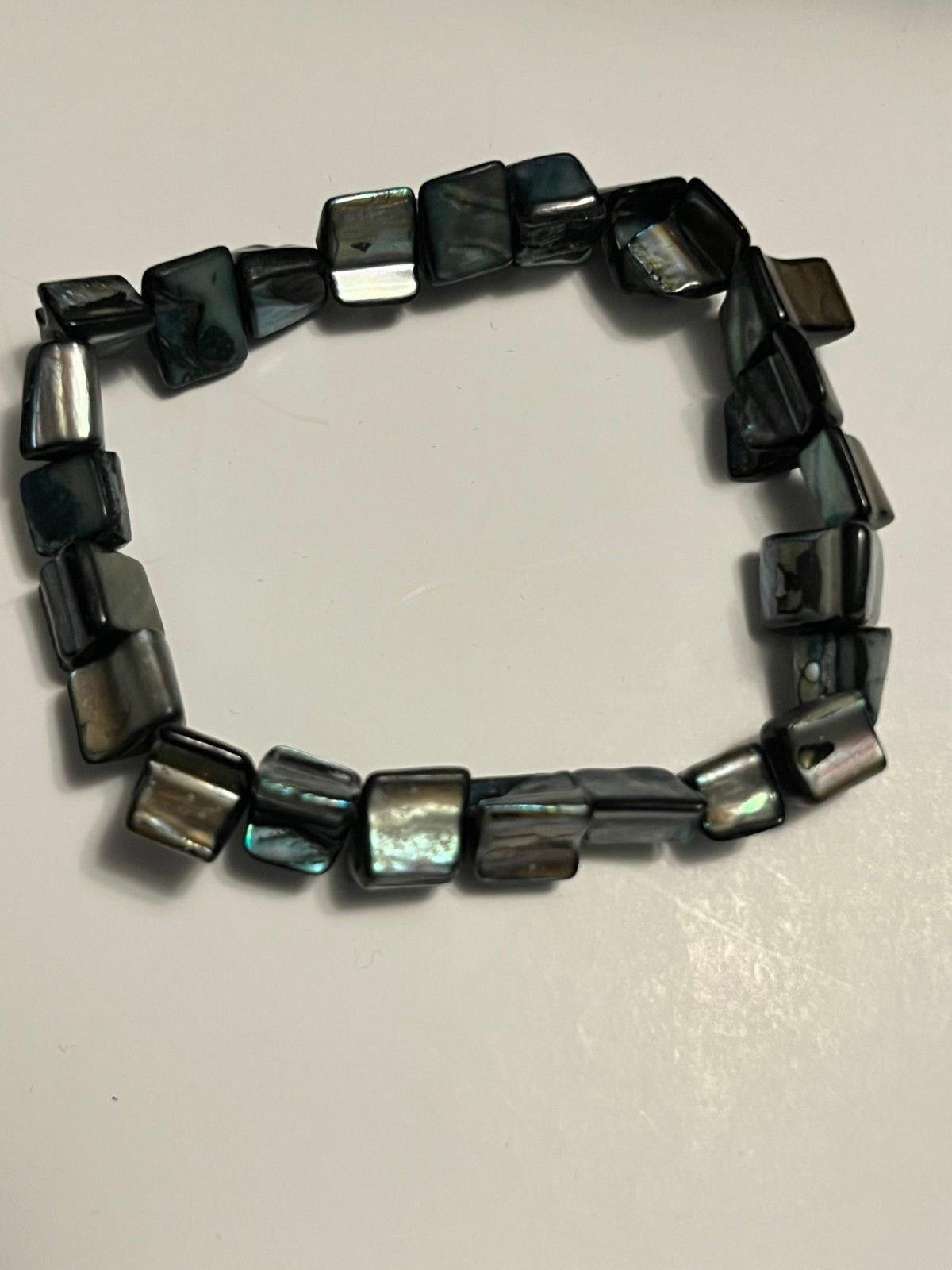 Other Vintage 90s Black Abalone Shell Bracelet Stretch Size ONE SIZE - 3 Thumbnail