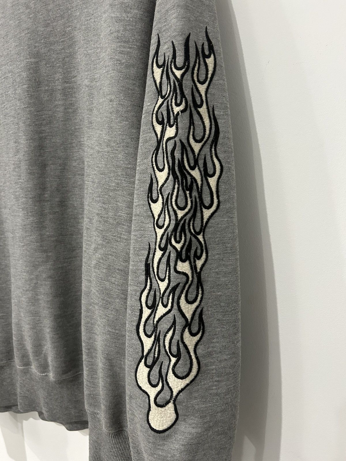Von Dutch Von Dutch Original Embroidered Flame Sleeve Grey Sweater Size US XL / EU 56 / 4 - 2 Thumbnail