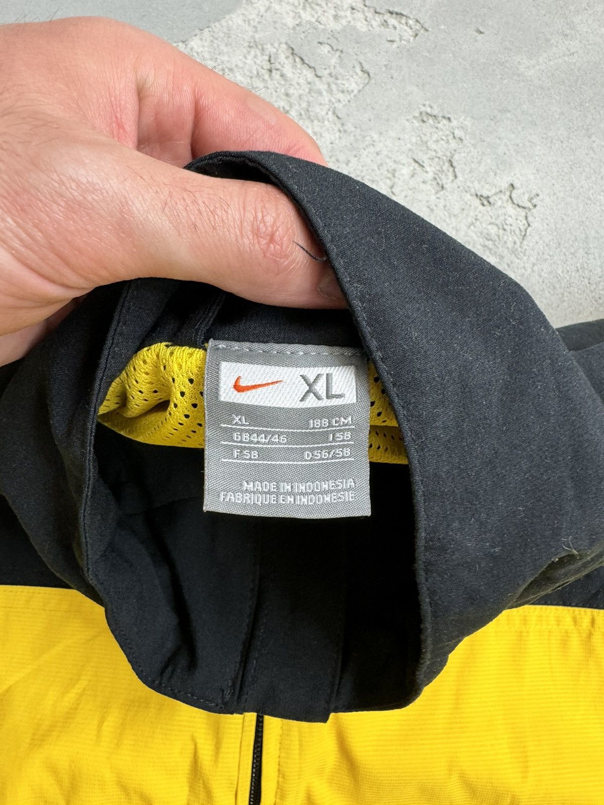 Nike Vintage Nylon Tracksuit Nike Drill Swoosh Hype Y2K Hype Size US 36 / EU 52 - 4 Thumbnail