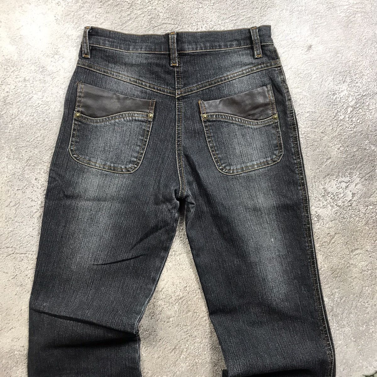 Vintage Vintage Y2K Baggy Flared Distressed Jeans Streetwear Logo 28 Size 28" / US 6 / IT 42 - 5 Thumbnail