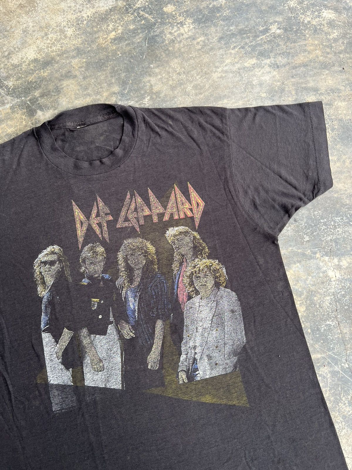 Band Tees (L) 1987 Vintage Def Leppard Hysteria Tour Band Tees Size US L / EU 52-54 / 3 - 4 Thumbnail