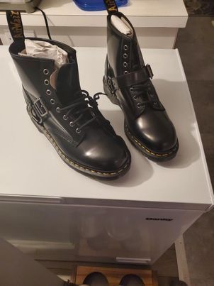 Dr. Martens Dr. Martens 1460 Harness black Size US 10 / EU 43 - 2 Thumbnail