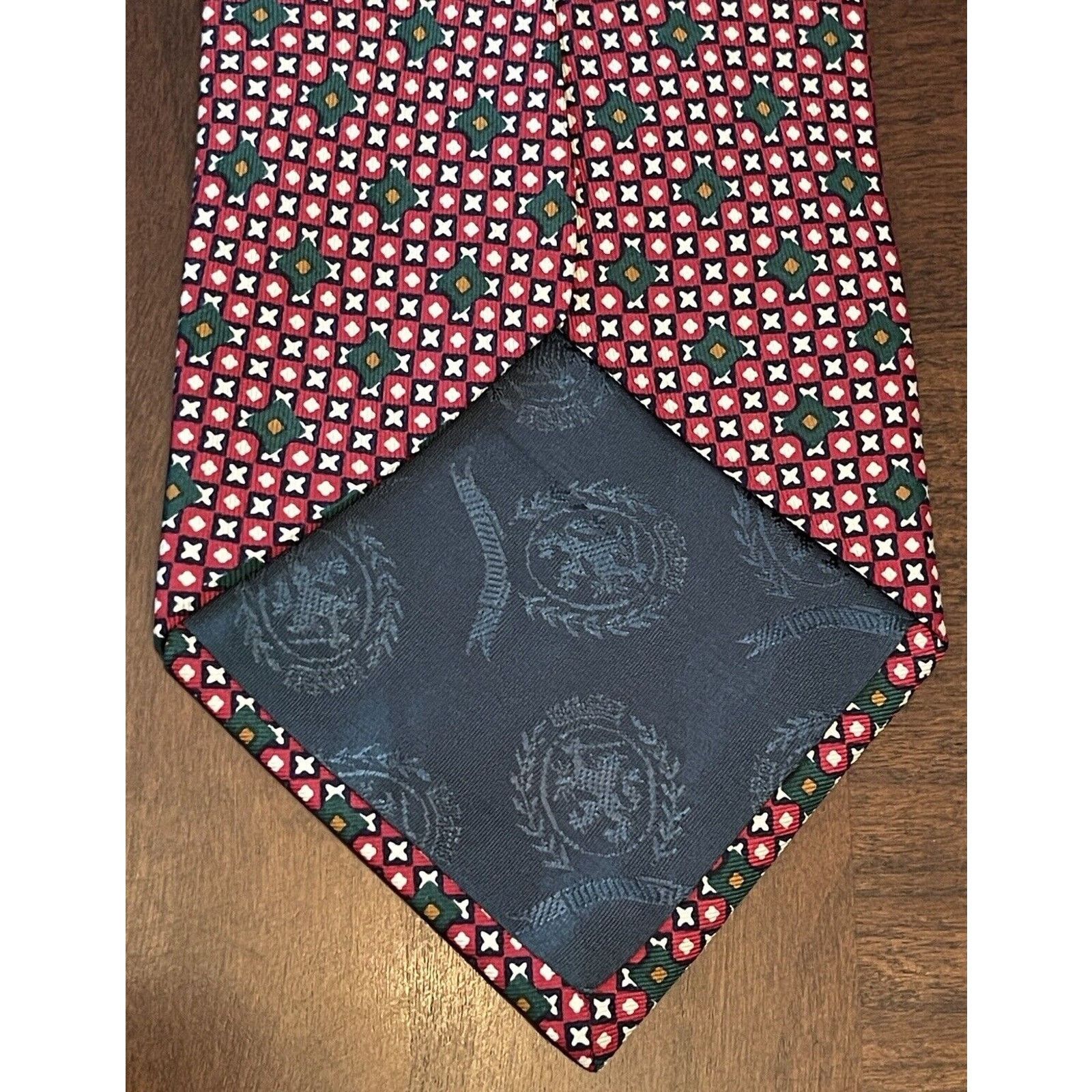 Tommy Hilfiger Tommy Hilfiger Red Green Blue 100% Italian Silk Made In Usa Size ONE SIZE - 2 Thumbnail