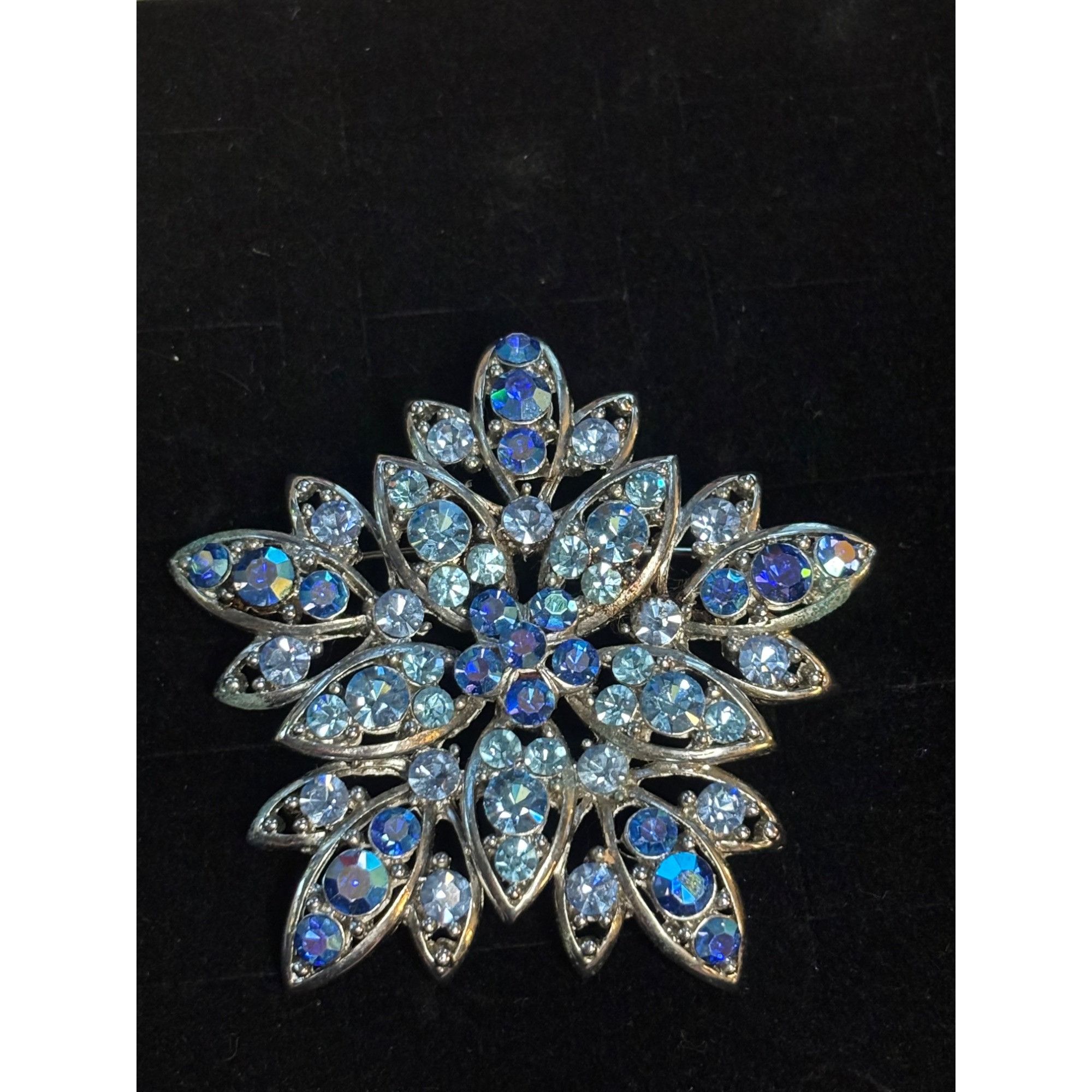 Other Vintage Rhinestone Snowflake Brooch Pin Size ONE SIZE - 3 Thumbnail