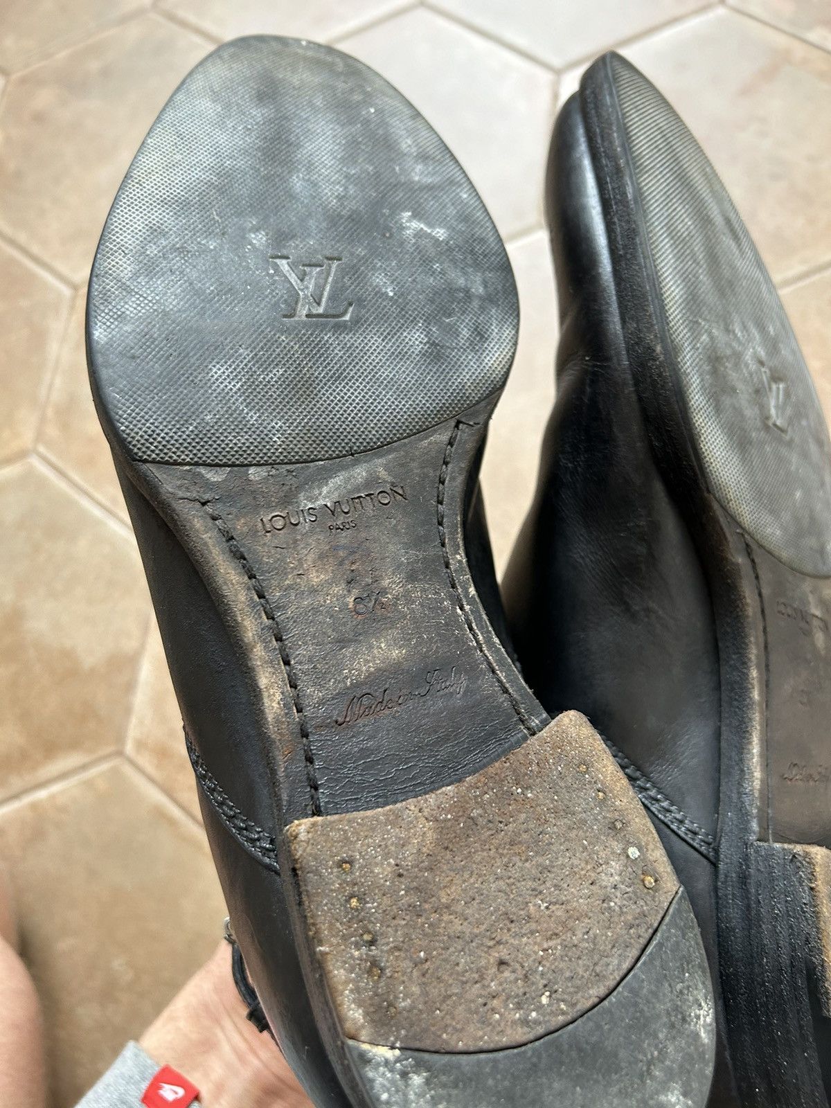 Louis Vuitton Louis Vuitton Leather Chelsea Boots Size US 9.5 / EU 42-43 - 6 Thumbnail