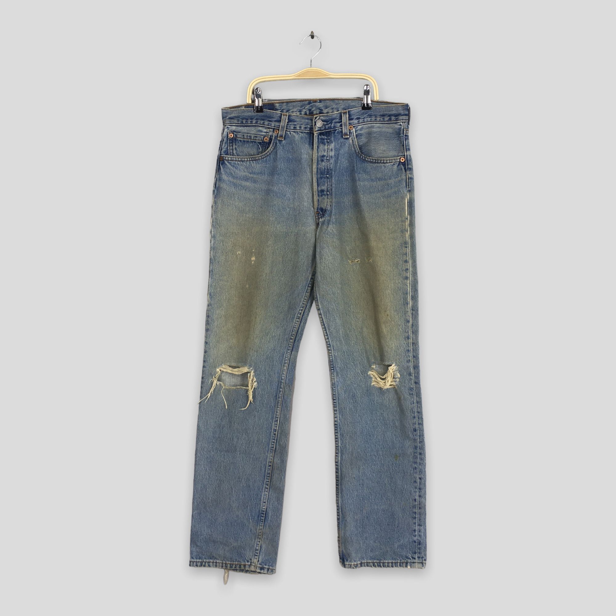 image of Size 32X31 Vintage Levi's 501 Faded Distressed Ripped Jeans in Blue, Men's