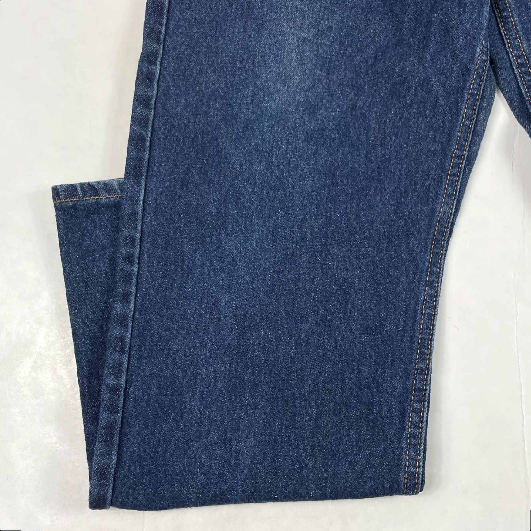 Levi's VINTAGE Levi's 505 Jeans Mens 36 x 29 Blue Straight Leg Dark Wash Denim Western Streetwear Y2K Mens Size US 36 / EU 52 - 5 Thumbnail