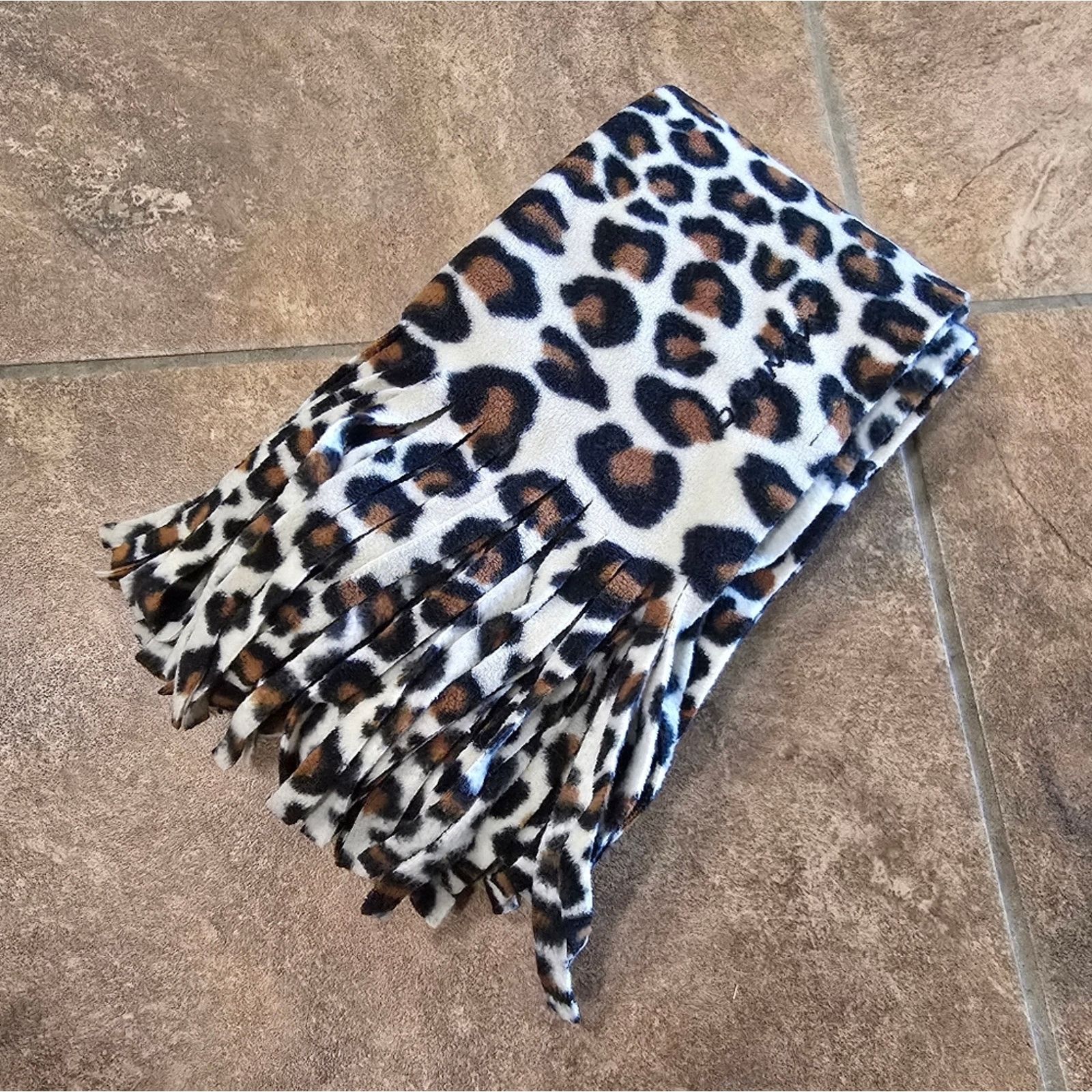 Old Navy Nude Leopard Printed | OLD NAVY | Scarf Size ONE SIZE - 4 Thumbnail