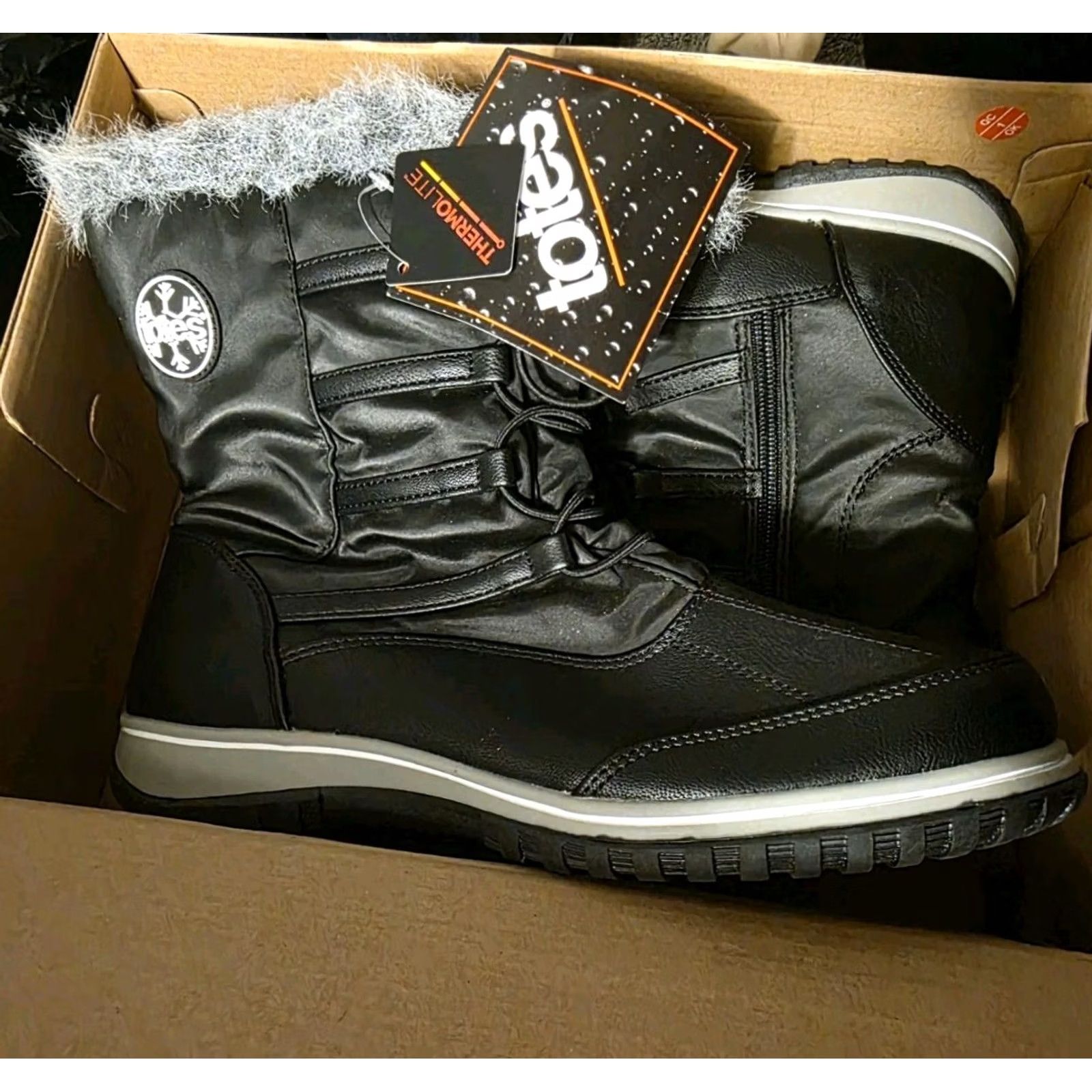 Vintage Totes Adele Snow Boots Women’s Size 10M Black Mid-Calf Waterproof Rubber Flat Heel Zip Winter Boots Women Size US 10 / IT 40 - 2 Thumbnail